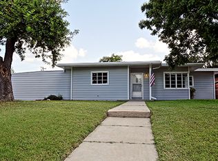 704 Shadwell Dr, San Antonio, TX 78228