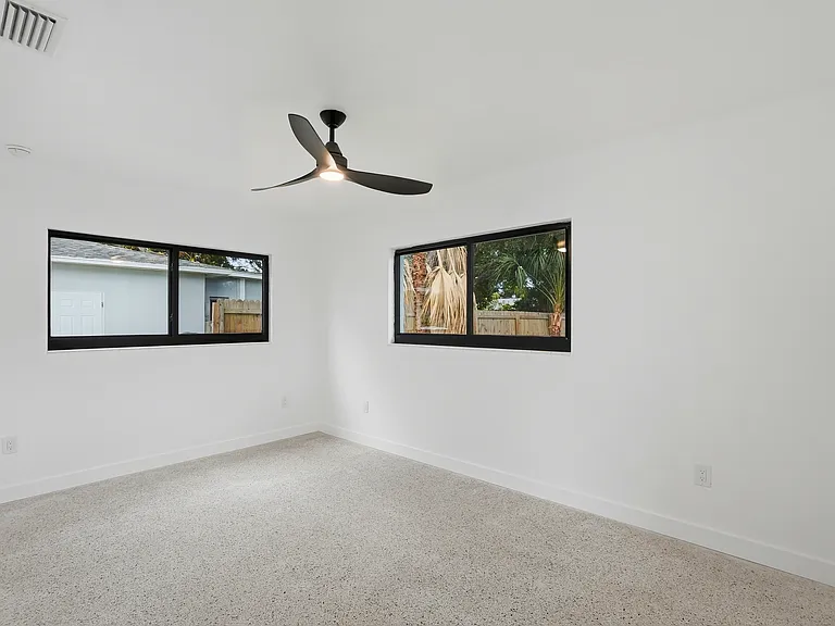 5924 15th Way N — Photo 11