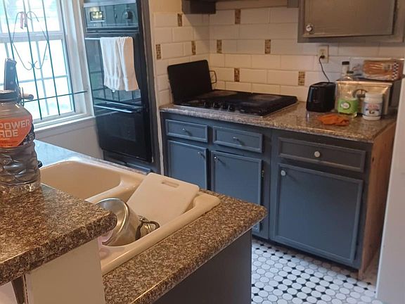 5th image of 5422 Botany Ln