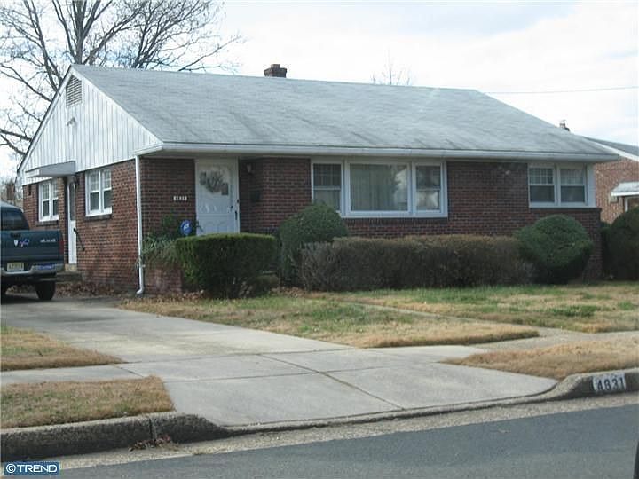 Home for Sale in PENNSAUKEN, NJ $149,900