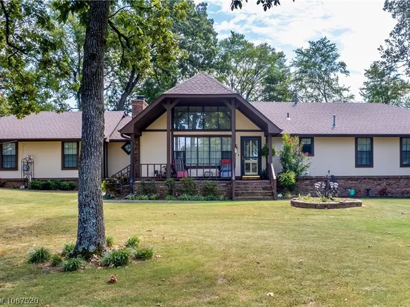 200 SW 12th St, Muldrow, OK 74948