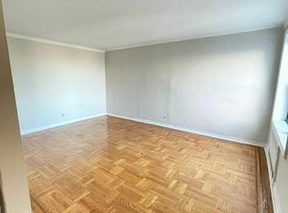 4035 Hampton St #F6, Elmhurst, NY 11373