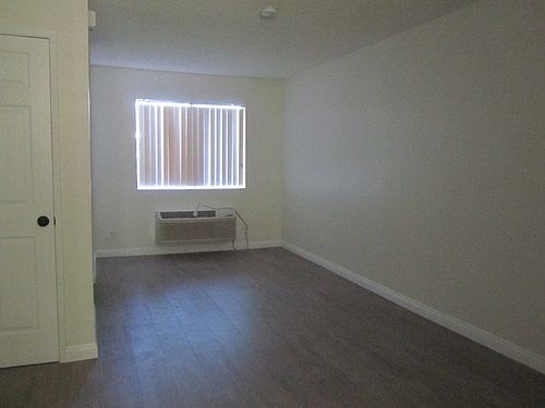 4th image of 6910 Simpson Ave APT 3