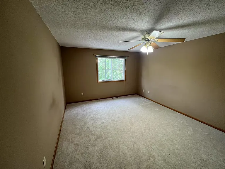 2848 Mallard Dr — Photo 32