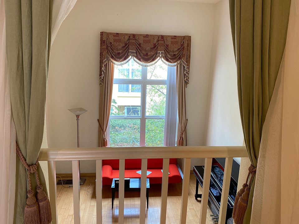 1st image of 168 Montelena Ct