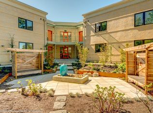 2701 SE Clinton St APT 1, Portland, OR 97202