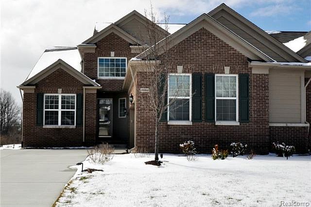 1st image of 48846 Rainbow Ln #101