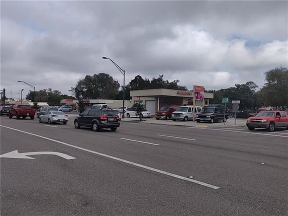 3rd image of 901 N Florida Ave