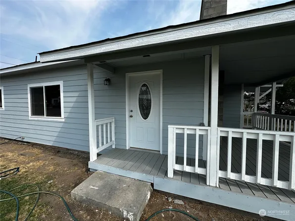 130 S Birch St, Omak, WA 98841