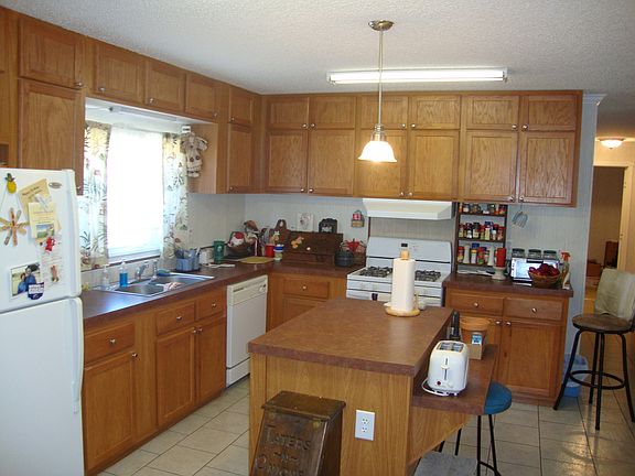 2nd image of 1411 Dublin Cir
