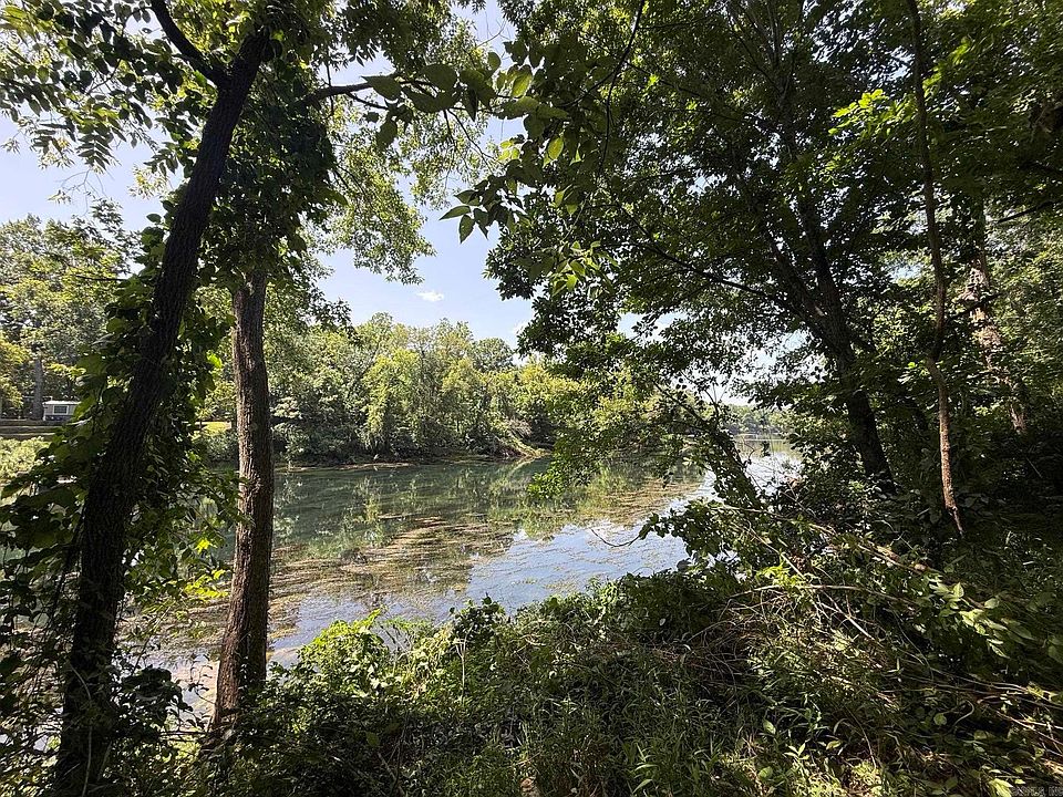 1st image of 42 River Dr