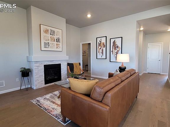 5th image of 9516 Wolf Valley Dr