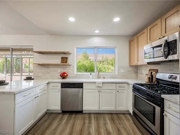 9009 Signal Terrace Dr, Las Vegas, NV 89134