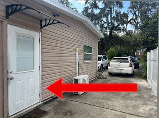 427 S Riverhills Dr, Temple Terrace, FL 33617