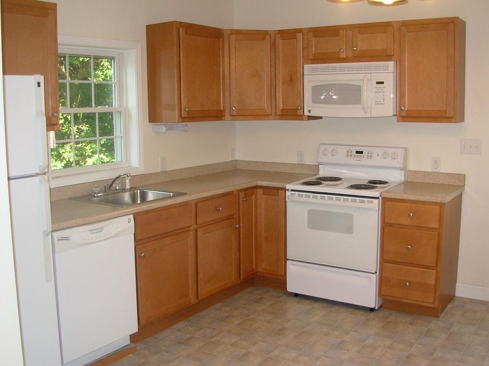 2nd image of 17D South Ave #2