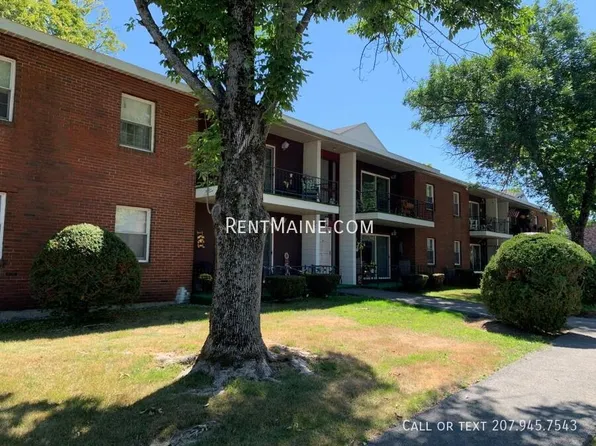 32A Longrale Park, Bangor, ME 04401