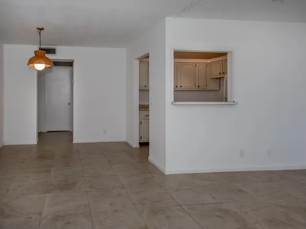 134 Southampton #B, West Palm Beach, FL 33417