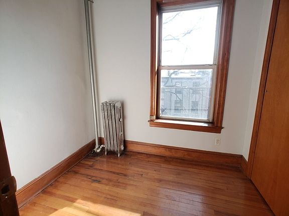5th image of 360 Union St #4D