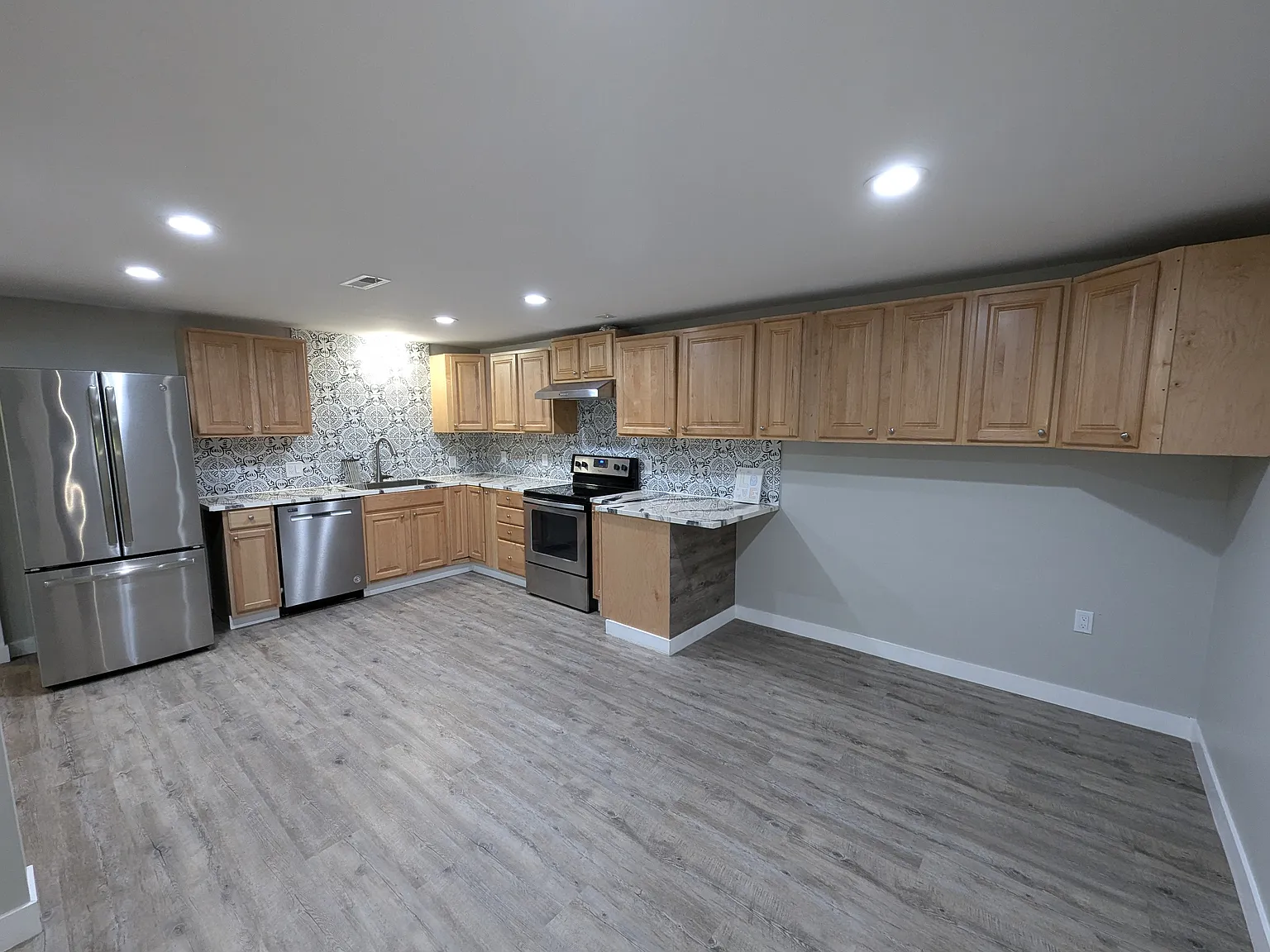2 bed, 1.5 bath, 1200 sqft, $2,498 — Photo 1