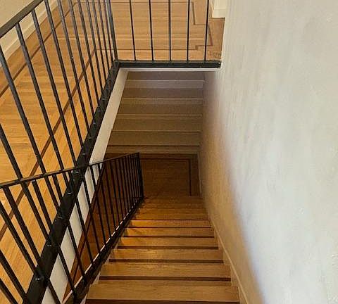 5th image of 646 Corbett Ave APT 209