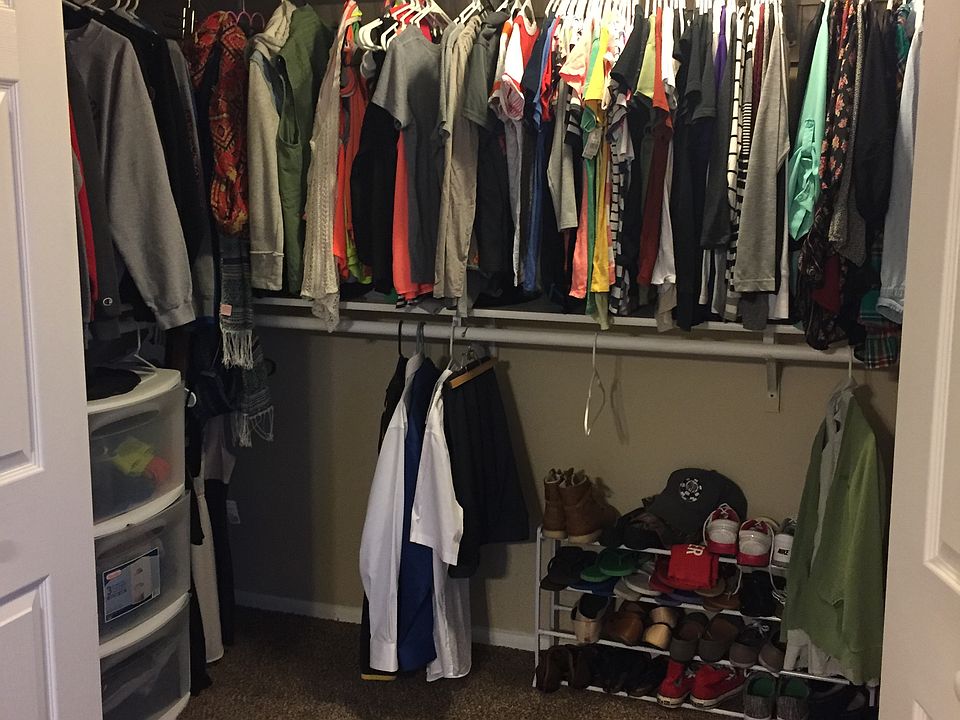 2nd image of 881 Wilder Ave
