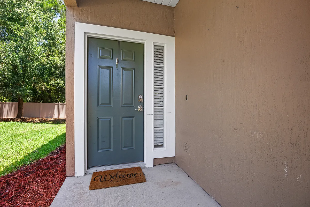 Building Photo - 677 Scrub Jay Dr
