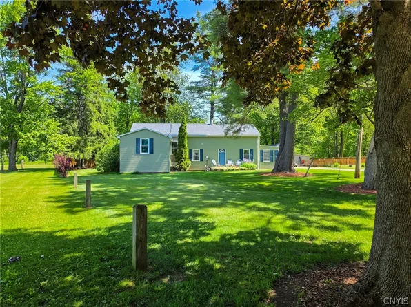 329 16th Ave, Blossvale, NY 13308