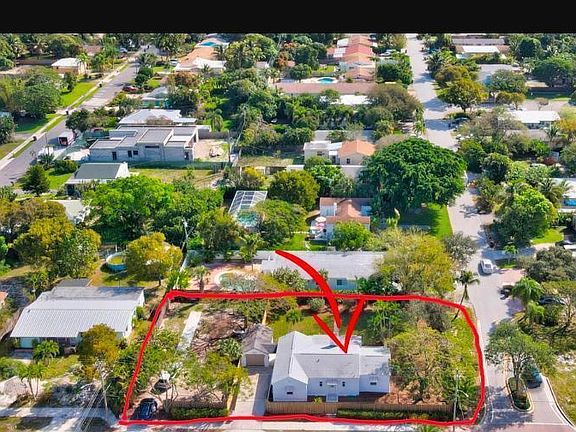 2nd image of 1303 NE 2nd Avenue