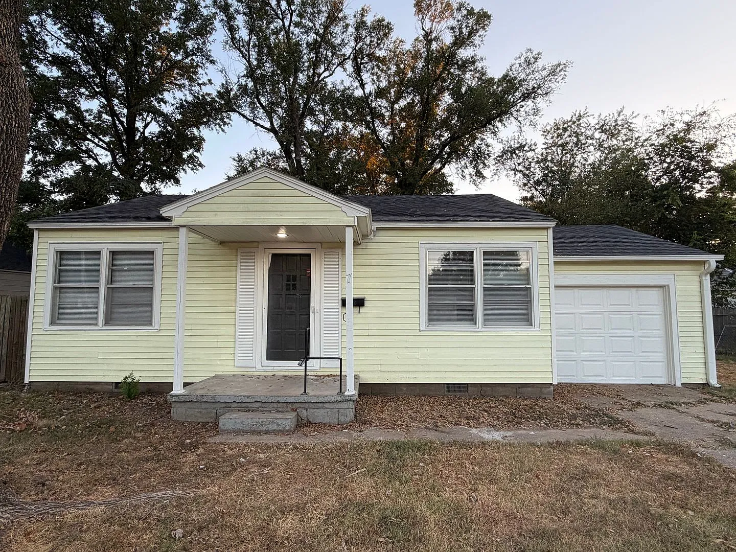 3 Bed 1 Bath Home for RENT! — Photo 1