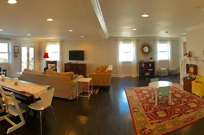 708 Genessee St — Photo 8