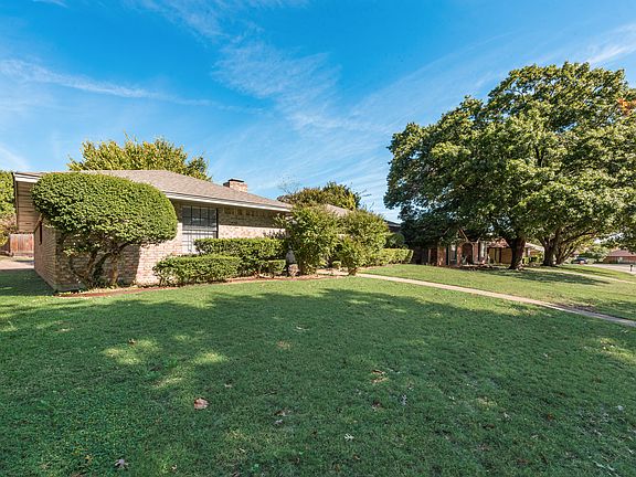 3rd image of 2119 Blueridge Dr