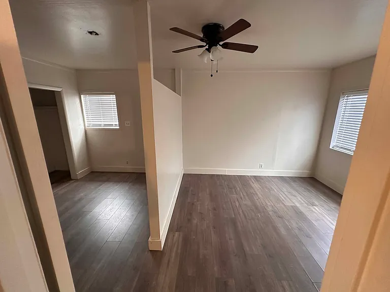 240 N Warner St — Photo 6