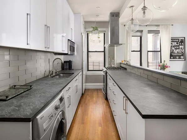 205 E 10th St APT 2B, Manhattan, NY 10003