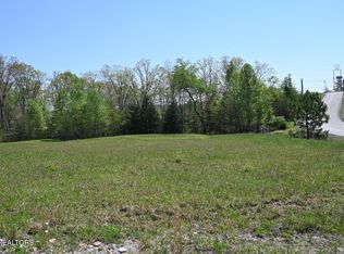 144 Enterprise Dr, Crossville, TN 38571