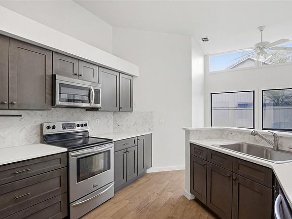 2nd image of 2522 Thicket Ridge Ct