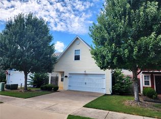 2800 SW Arbor Rd, Bentonville, AR 72713