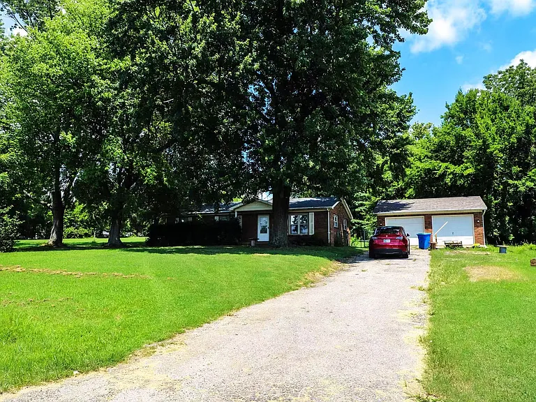 8566 Vann Rd — Photo 4