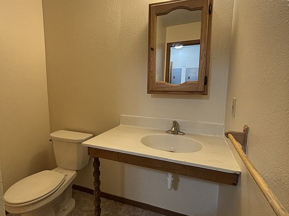 3rd image of 12513 Pineview Dr #11362876
