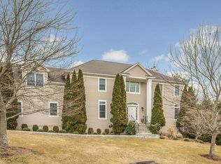 85 Stonewall Cir, West Harrison, NY
