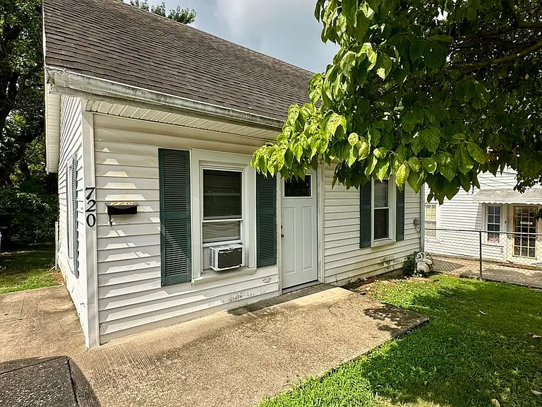720 Addison Ave — Photo 6