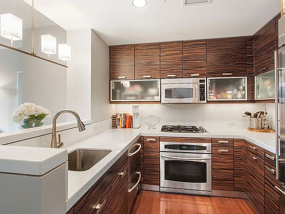 4th image of 225 E 34th St APT 19C