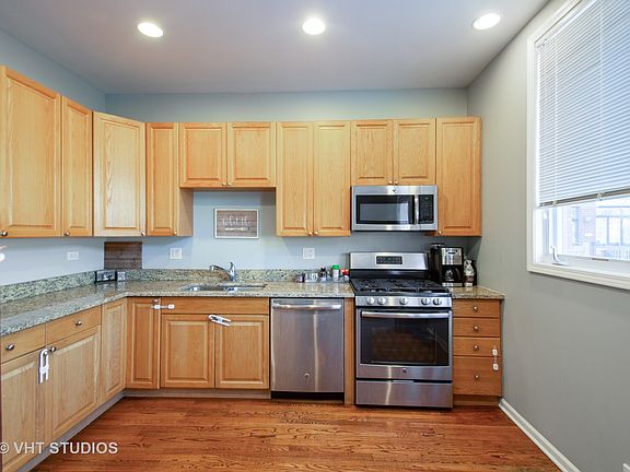 4th image of 1806 W Argyle St Unit I