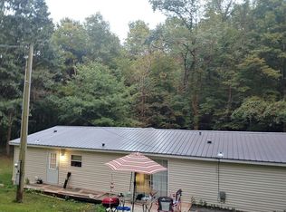 9000 Aunt Helen Rd, Silver Point, TN 38582