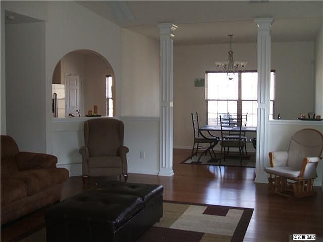 2nd image of 2923 Tindle Hill Ln