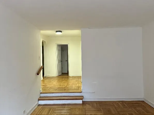 98-50 67th Avenue image 8 of 11