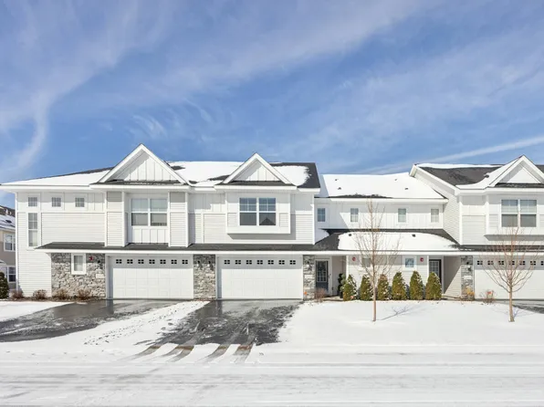 7225 Dora Dr, Lino Lakes, MN 55038