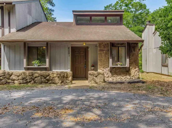 6051 Hilburn Rd, Pensacola, FL 32504