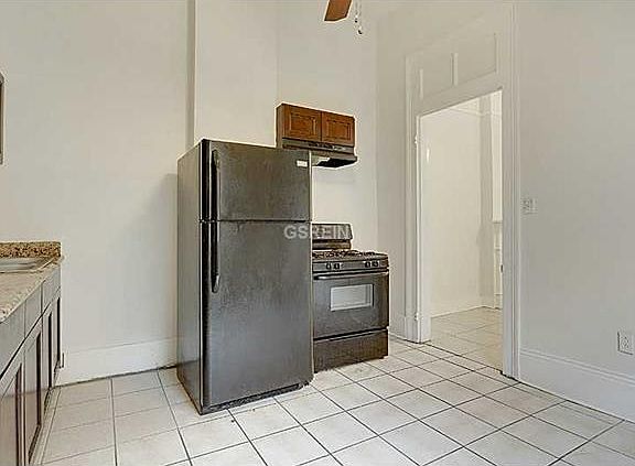 5th image of 2620 Saint Ann St #22