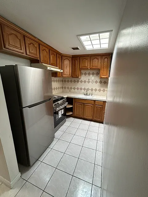 2 bed, 1384 sqft, $2,600 — Photo 3