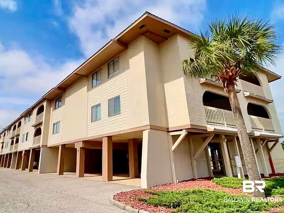 3rd image of 930 W Beach Blvd #104
